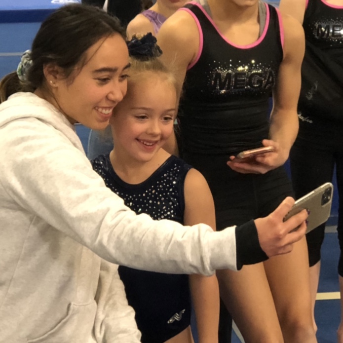 Selfie Session With Katelyn Ohashi + Handstand Contest!